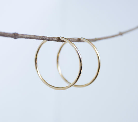 Endless Medium Gold Hoops