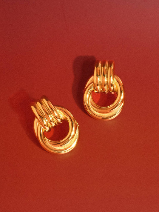 Wanda Hoop Earrings